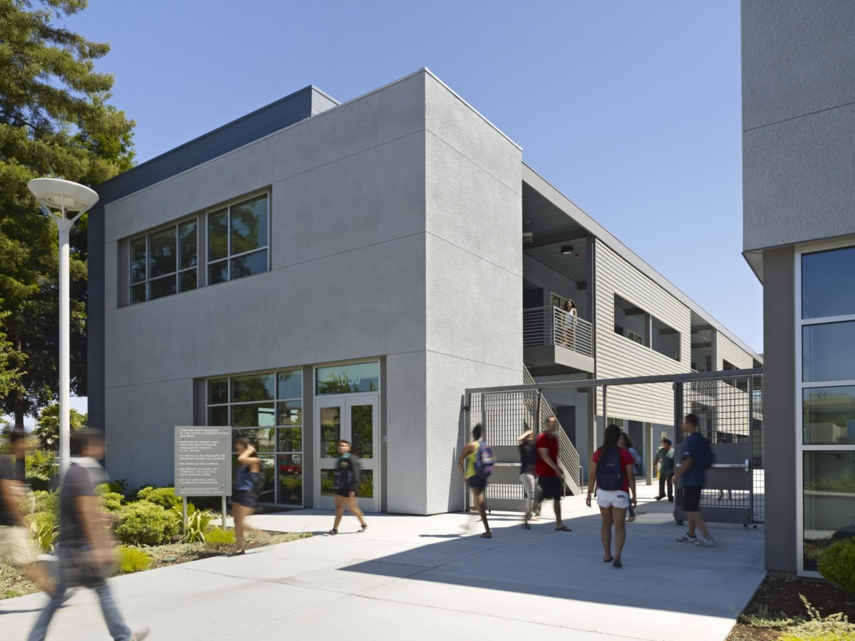 加州 East Palo Alto Academy 中学绿色校园设计丨CAW Architects-10