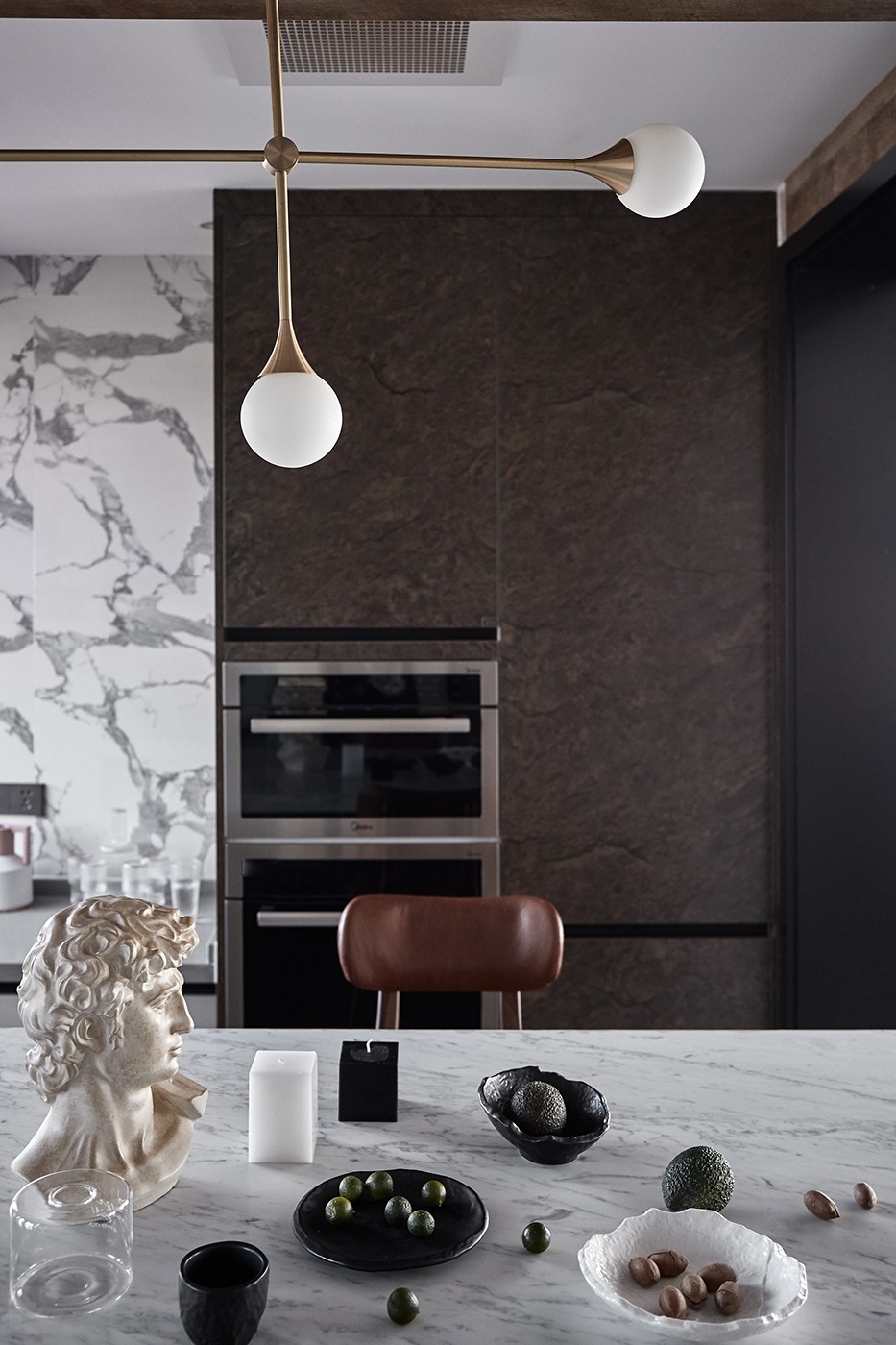 《所谓遇见》 | 冷峻与温暖共融的现代家居设计-17