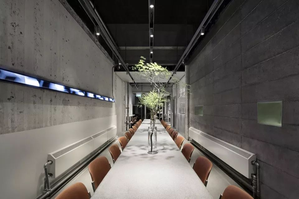 北京隐蔽网红拉面店,清水泥风诠释兰州文化-24