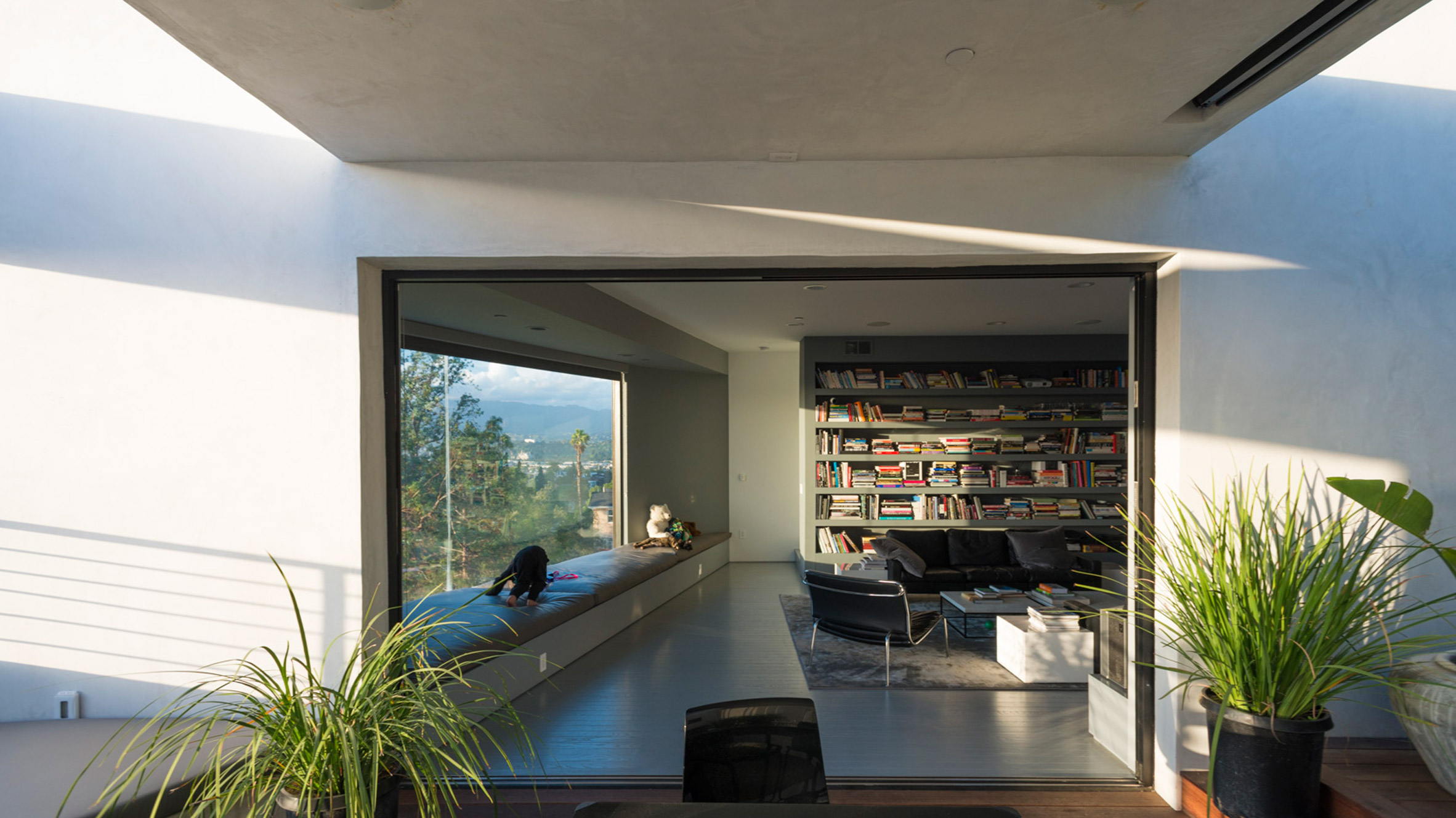 Tino Schaedler takes cues from movie sets for his LA family home-16