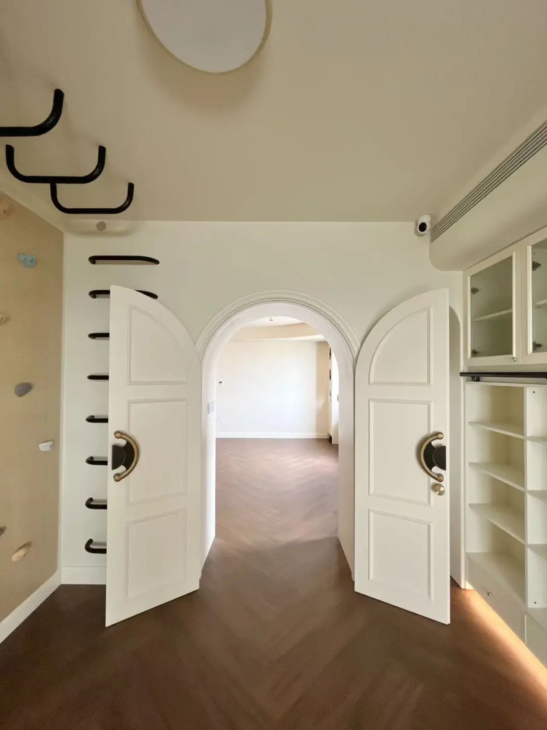 玛奇朵 · 硬装完工实录丨隅间空间设计工作室-106