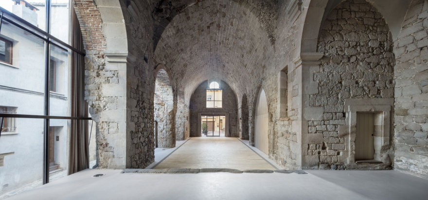 西班牙 Gironella Council 文化活动空间改造丨Carles Enrich Studio-14