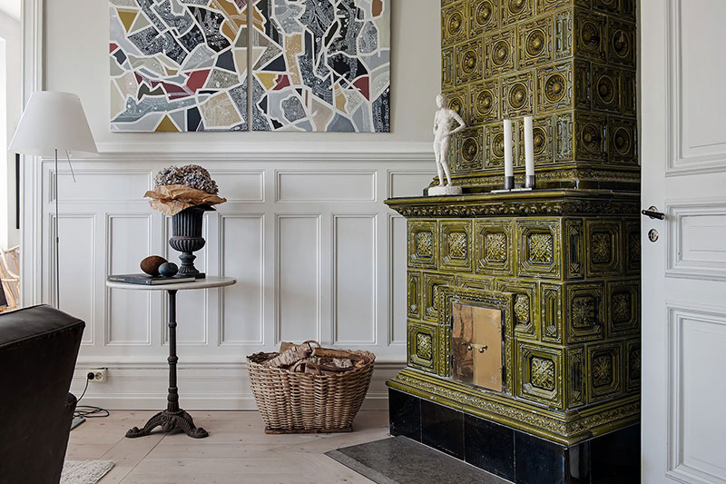 宽敞的厨房和餐厅里的图书馆：瑞典的大公寓-7