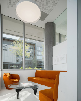 Southwest 美容医疗诊所丨美国丨Wendell Burnette Architects