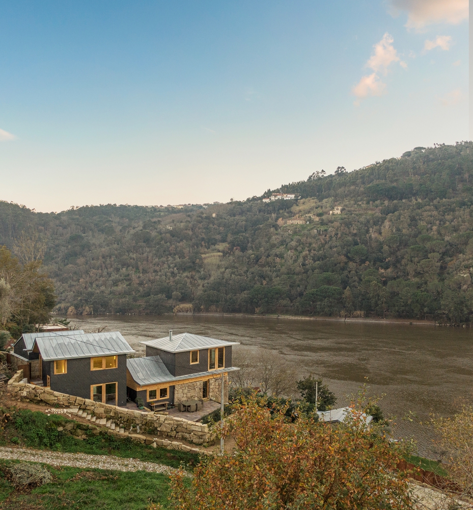 葡萄牙埃尔米达住宅创新改造丨Carlos Castanheira-36