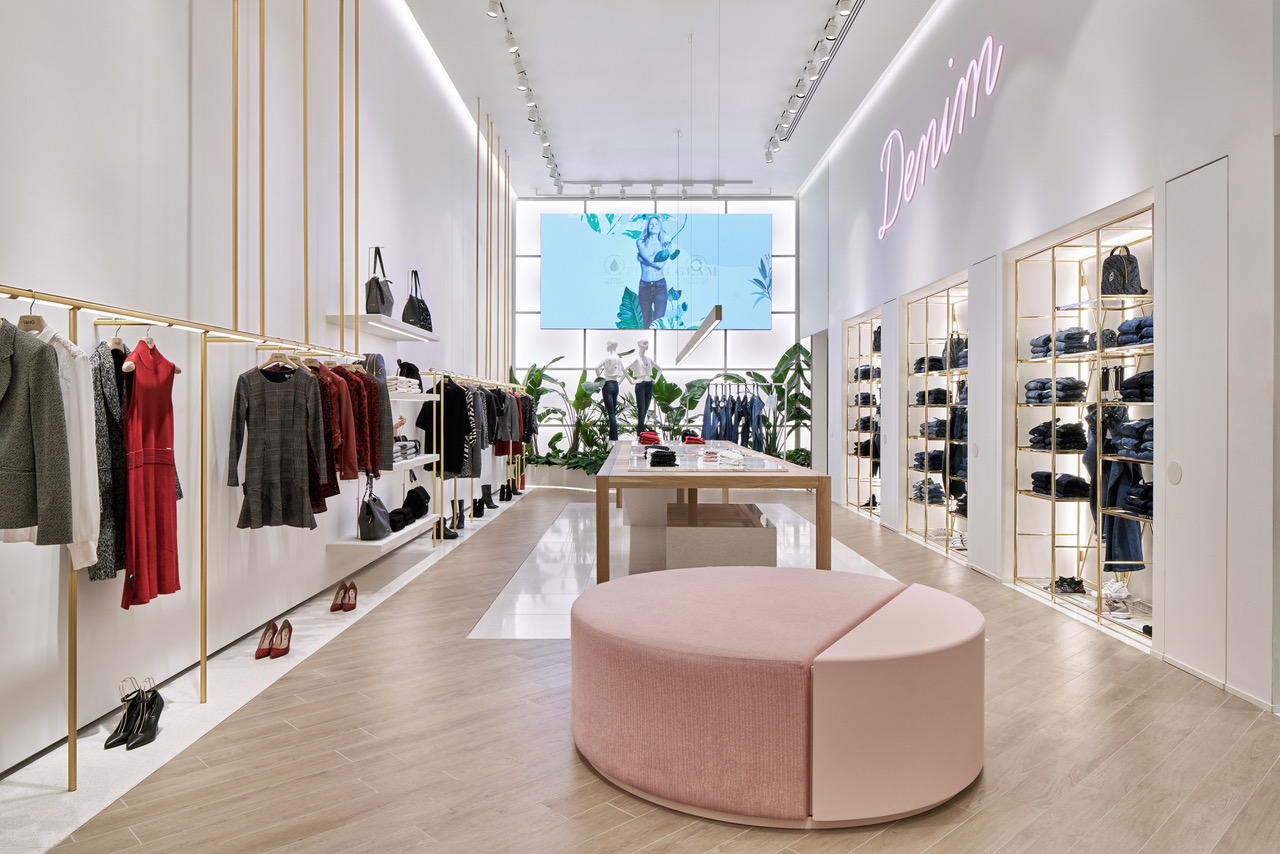 刘·乔米兰 C·维托里奥·埃马努埃莱新旗舰店大精品店-16