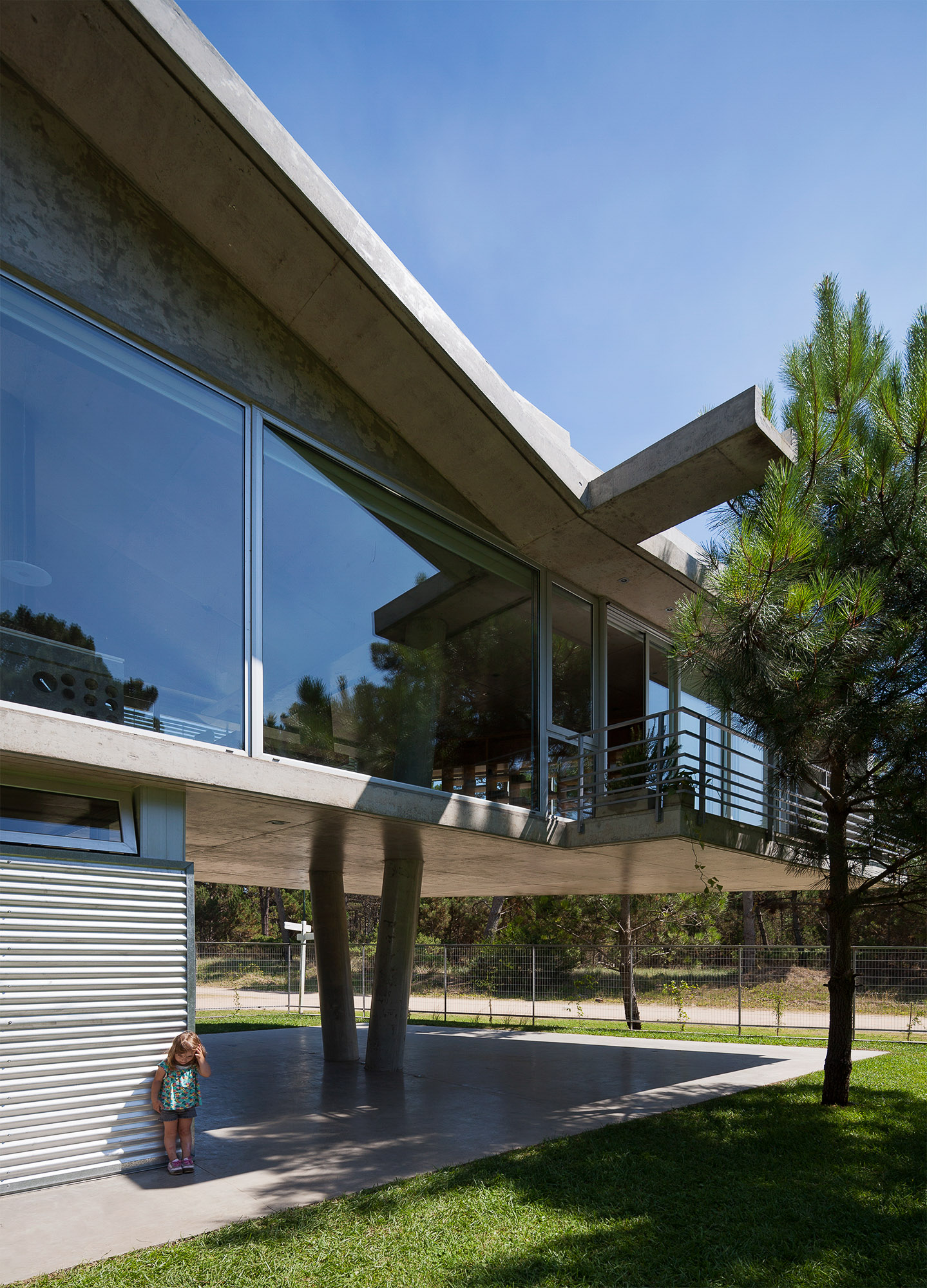 悬浮森林中的宁静家园-30