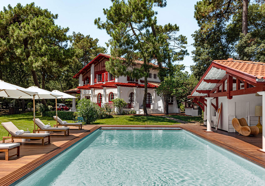 在法国美丽的宾馆设计中运用色彩和装饰进行创作-23