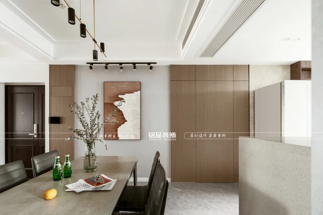 奶油色现代大宅丨铭品装饰-27