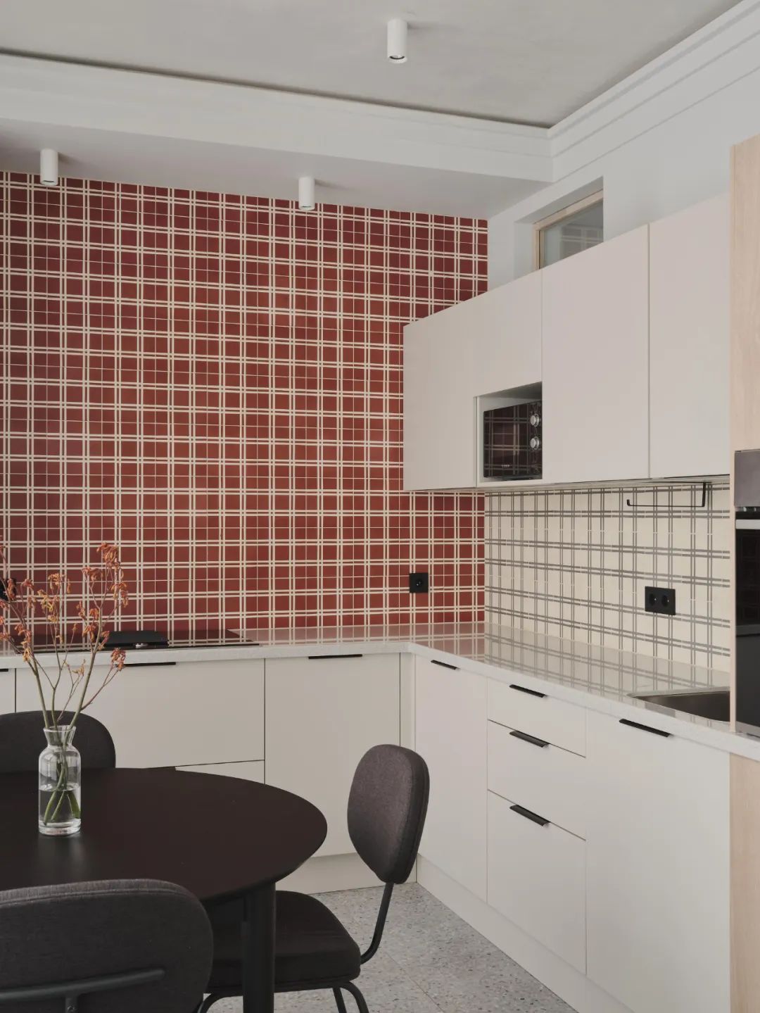 全景玻璃 77㎡舒适公寓丨Alexandra Chigintseva-9