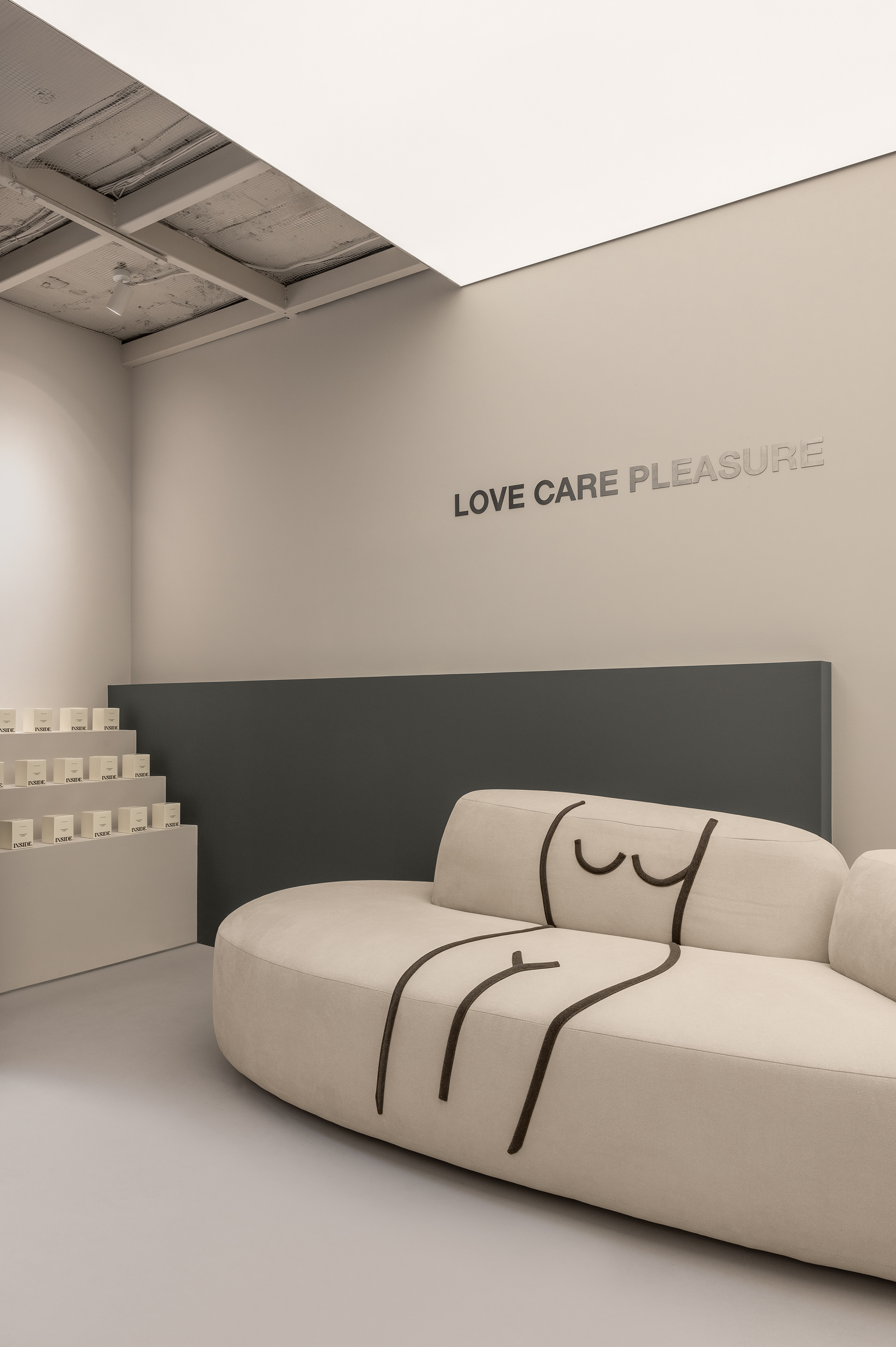 室内展厅丨乌克兰基辅丨Sofiia Hupalovska,Nataliya Stukonog-21