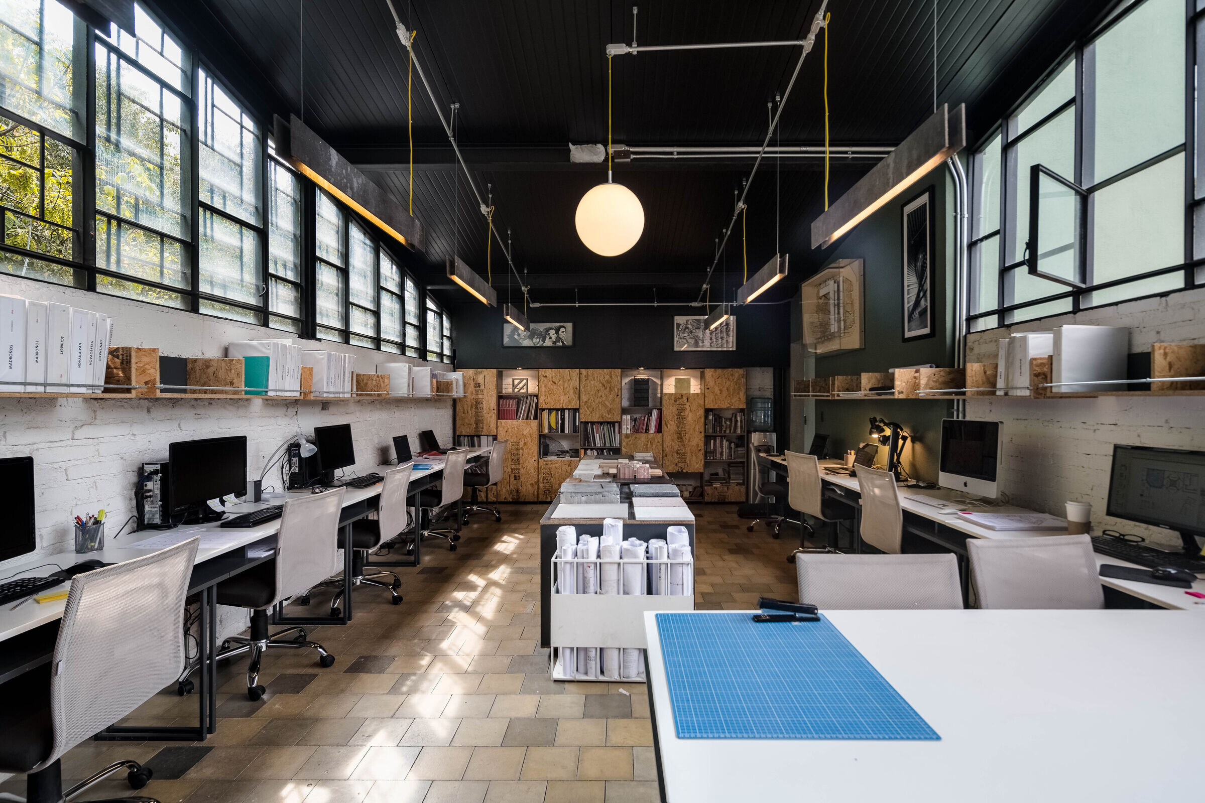 墨西哥城 40 年代老宅变身时尚办公空间-16