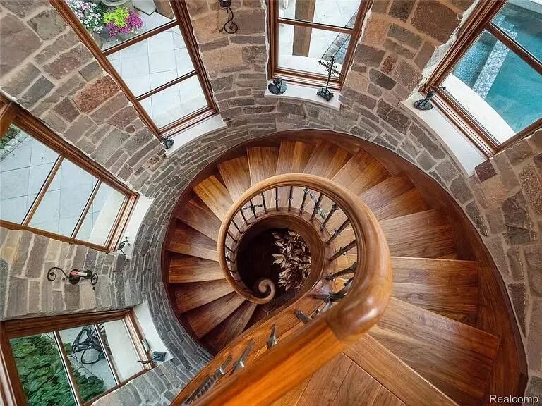 豪宅鉴赏｜密歇根湖畔的意大利风情庄园-38