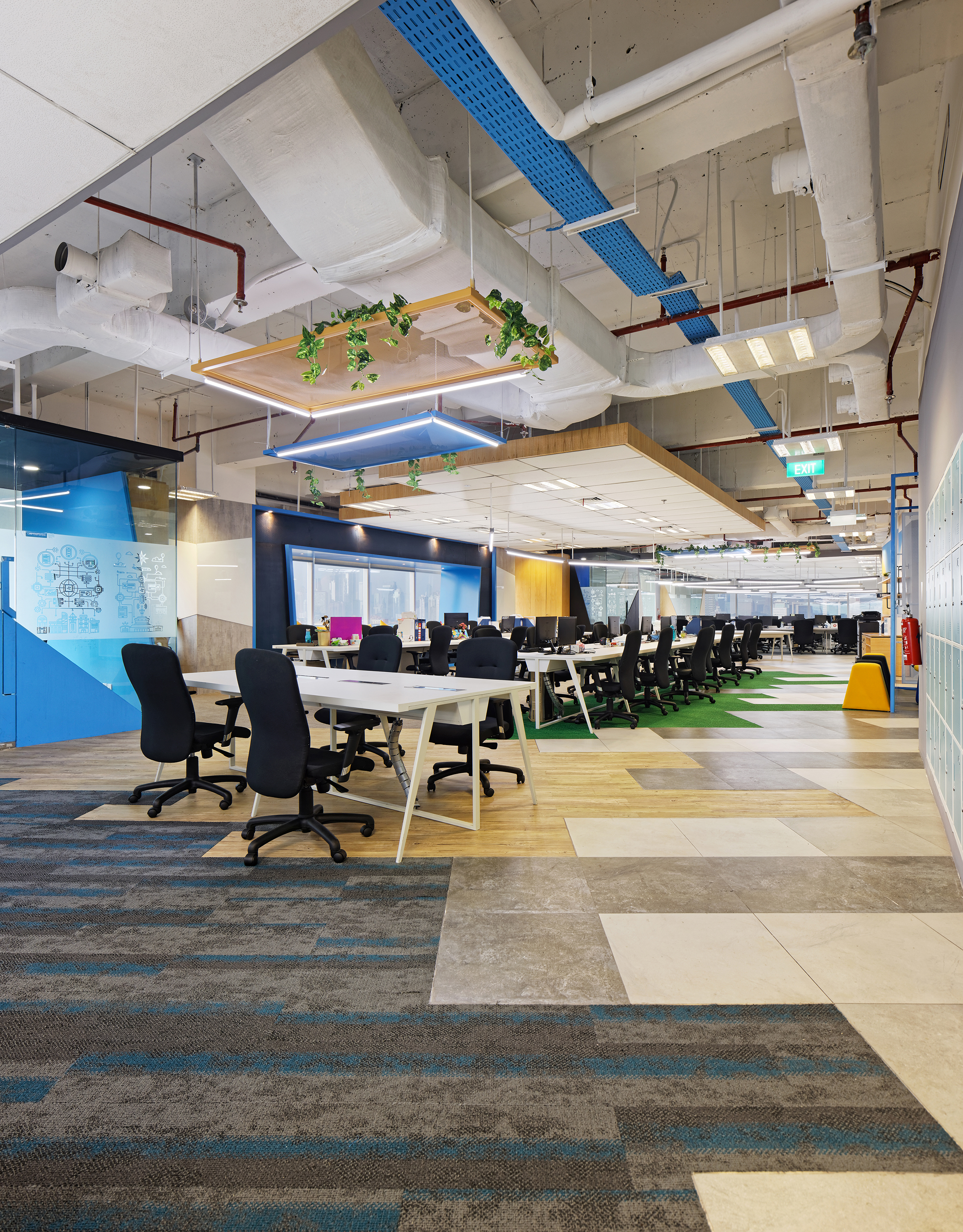 斜线工业风，打造灵动办公空间-30