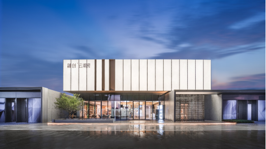 厦门融创云潮府 | 光影艺术空间的幻彩魅力-9