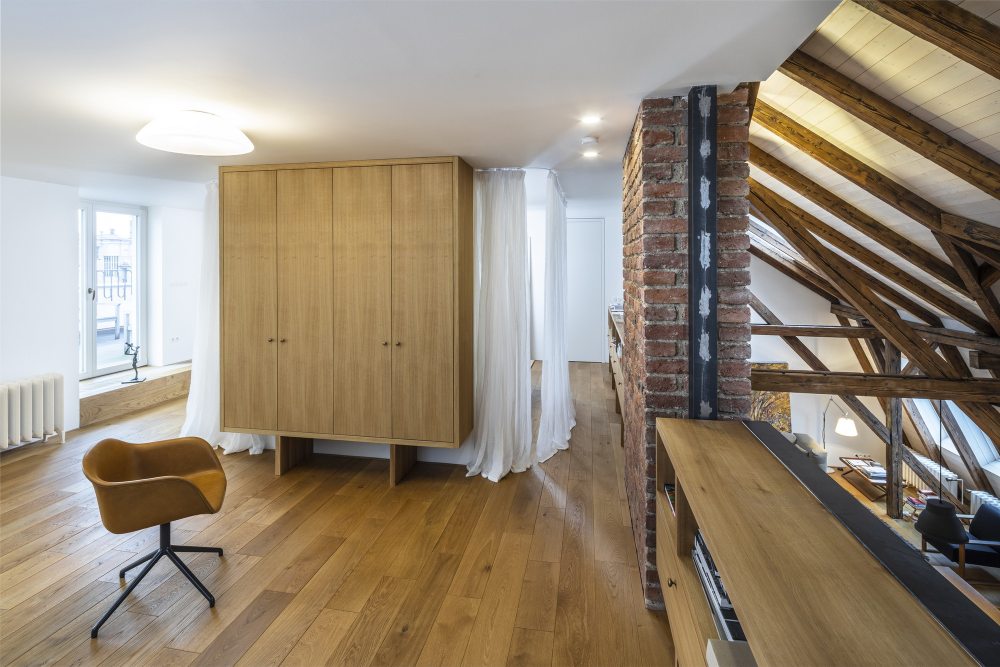 复古与现代交融的捷克公寓设计-24