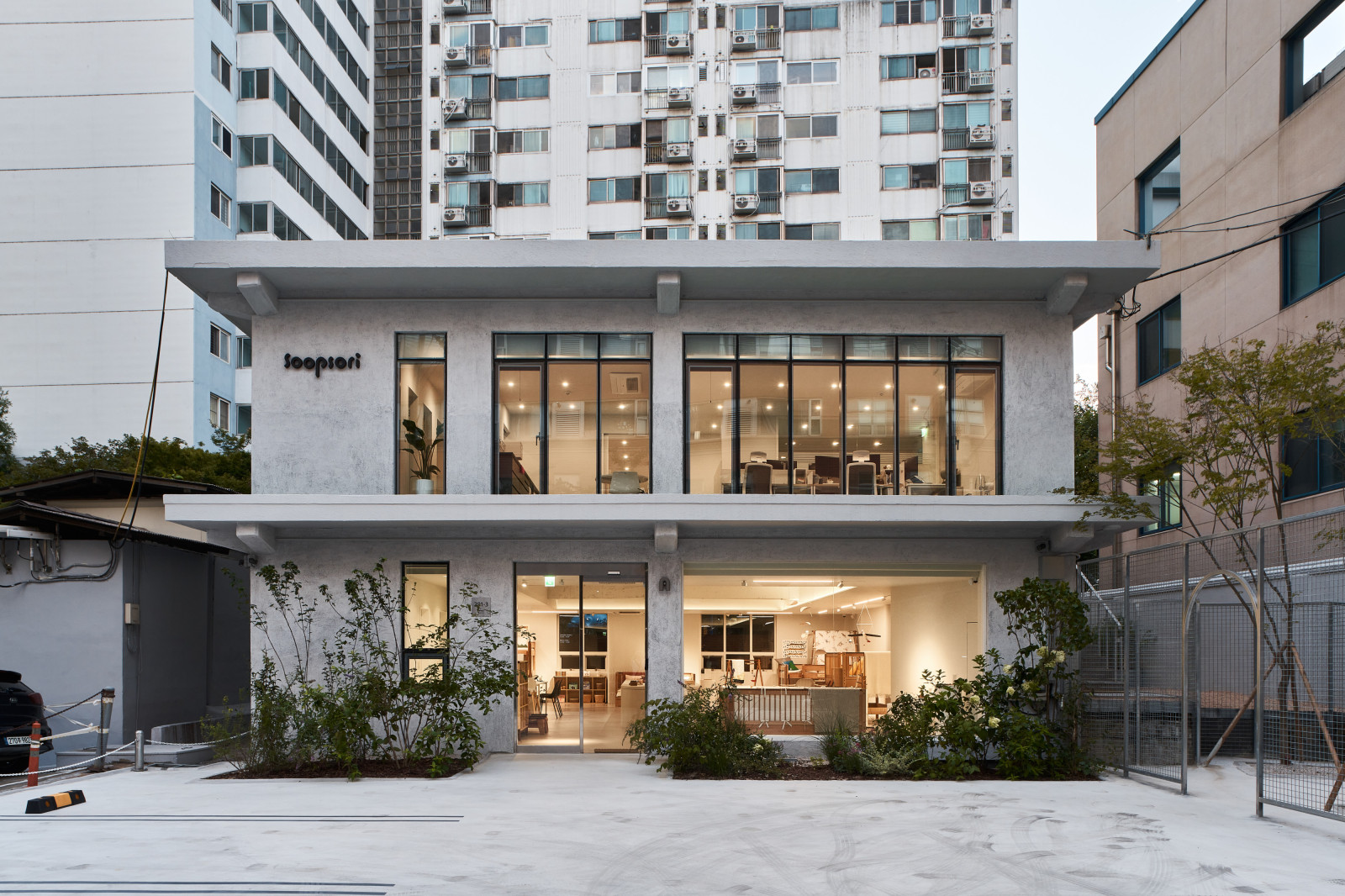 白色与木纹，高品质儿童家具设计-3