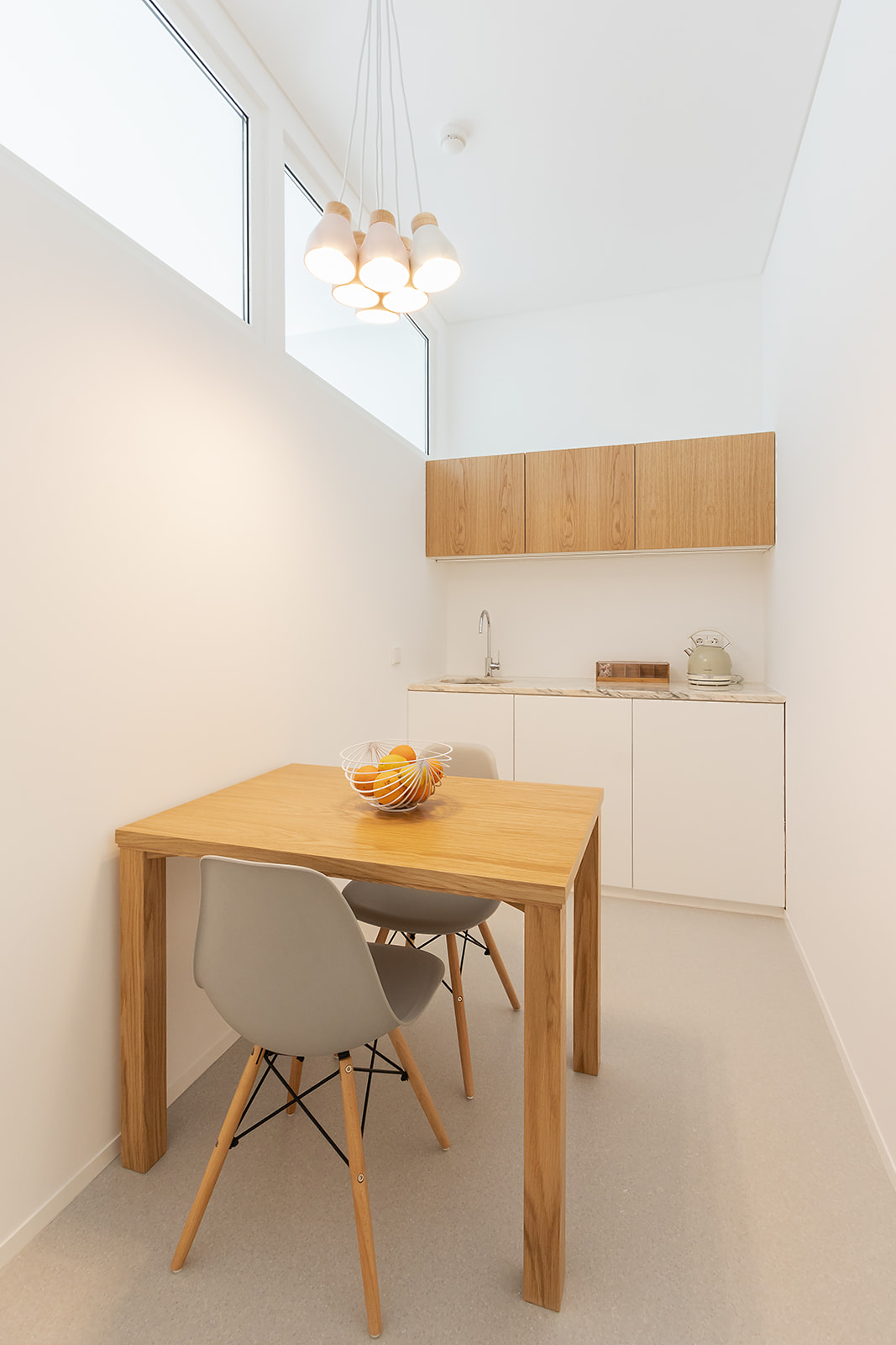 疗愈之境 · 巴西诊所的简约自然设计-25