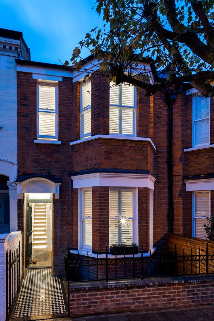 Victorian Brick Terraced House Renovated by Granit Architects-26