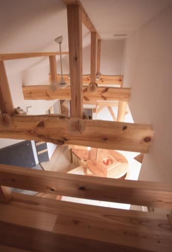 国産無垢材（栗駒材 自然素材）平屋の子育て丨（株）独楽蔵（こまぐら）-12