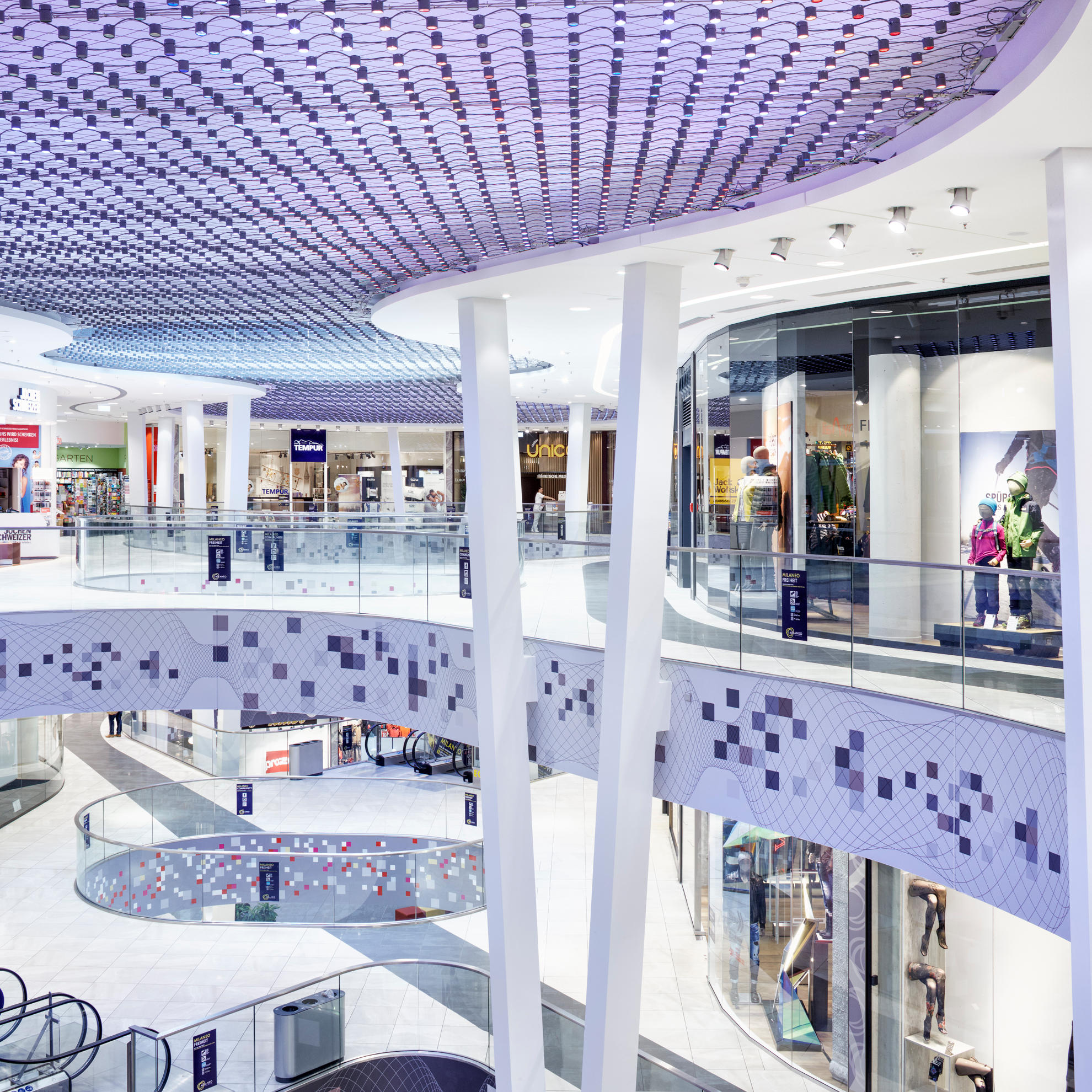 米兰诺购物中心-9