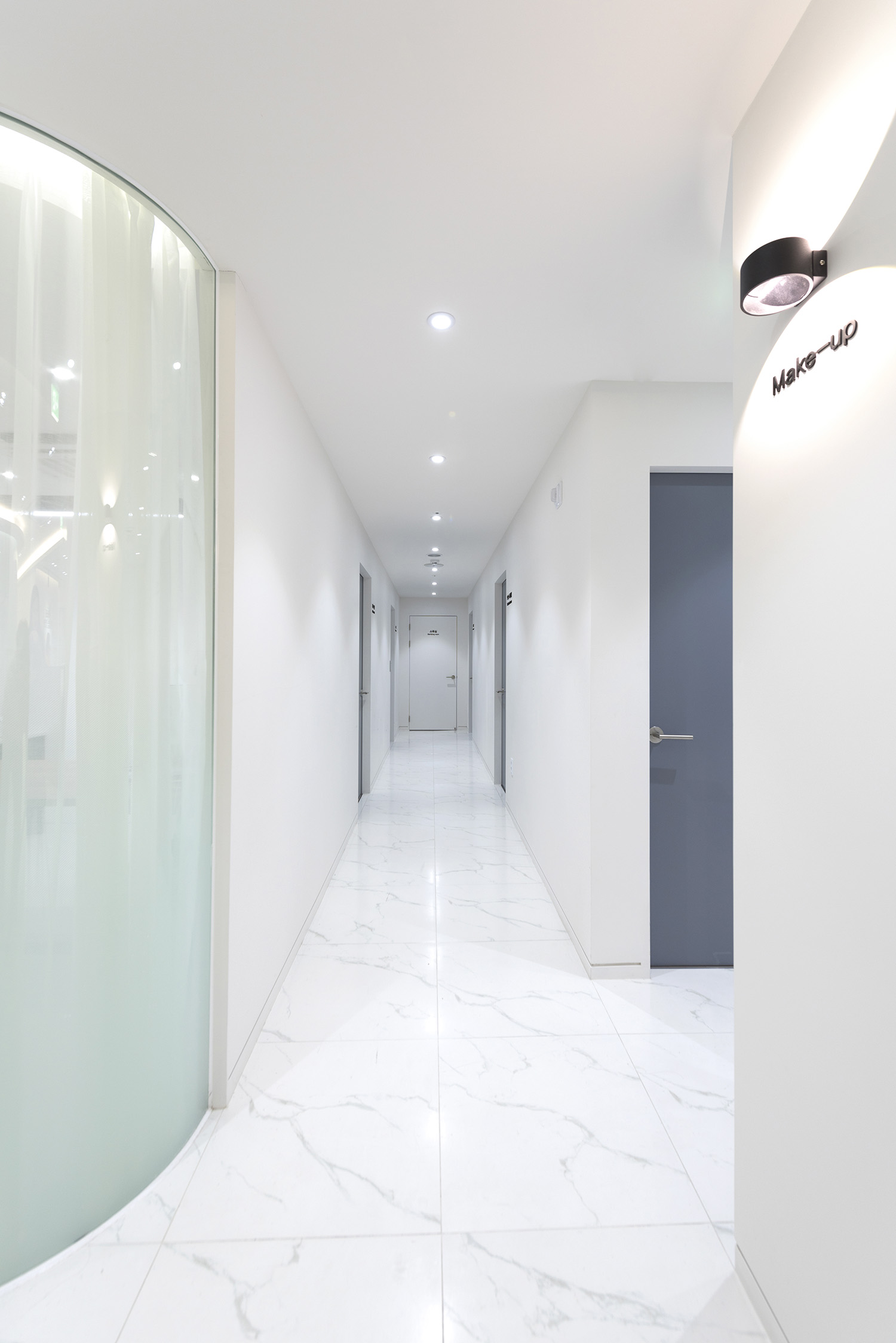 现代简约 88 平整形外科诊所空间设计-8