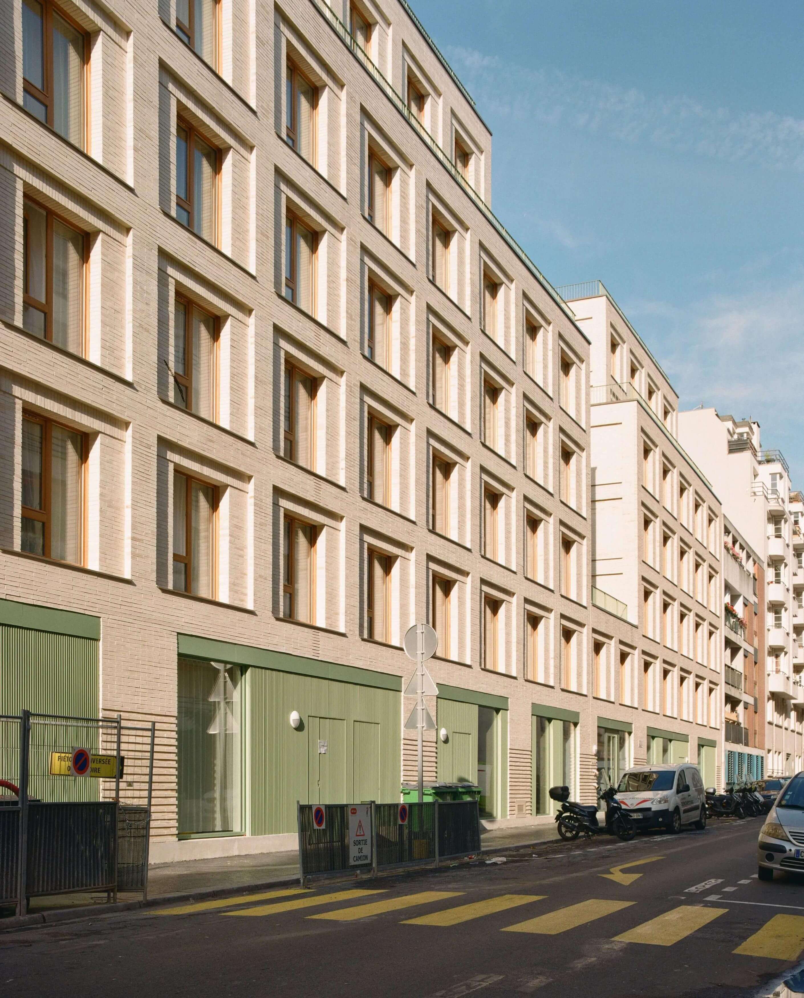 丨法国巴黎丨Atelier FUSO,R Architecture等多家机构-32