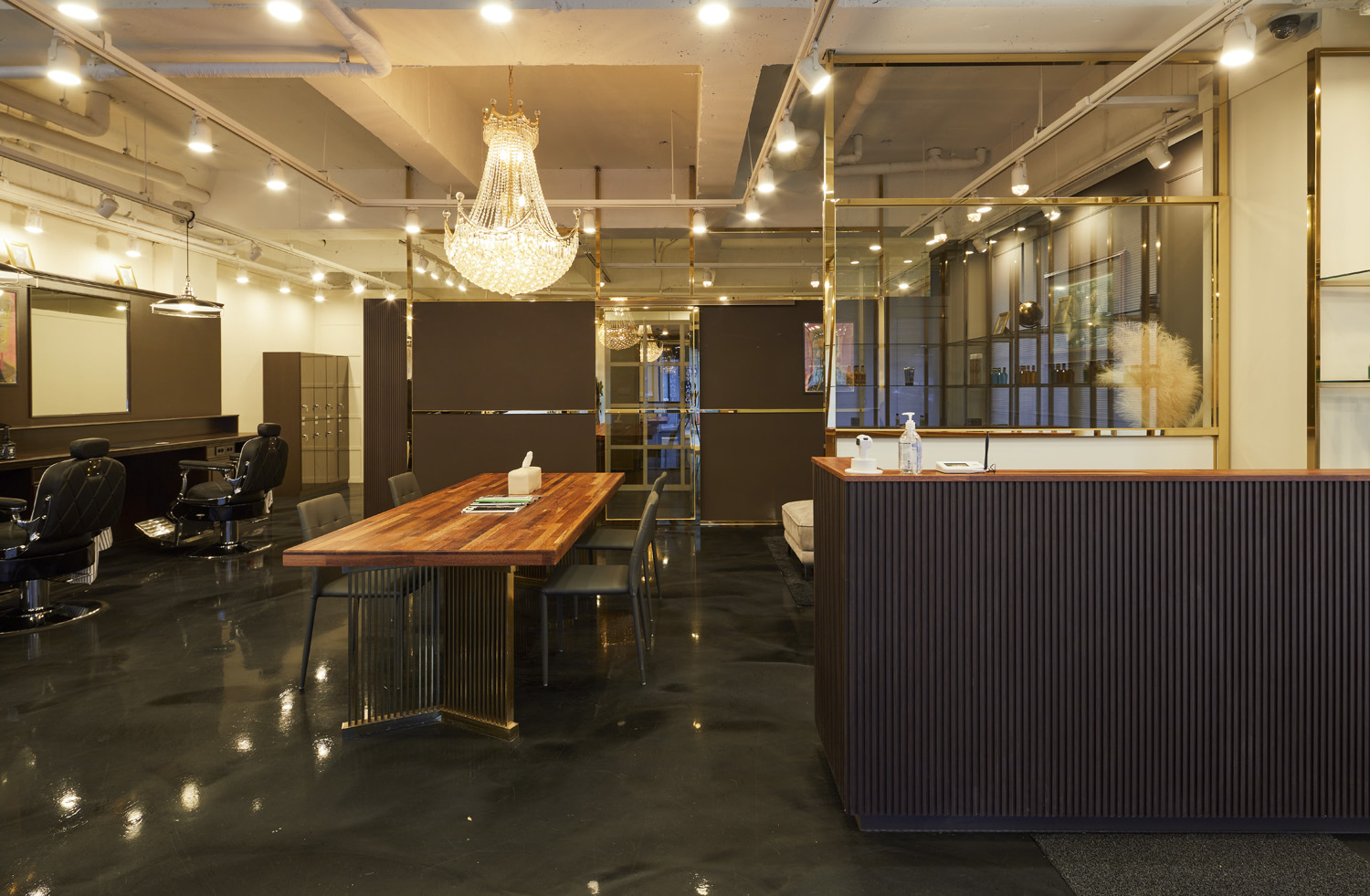 30 平米美妆店，现代与复古的完美融合-5