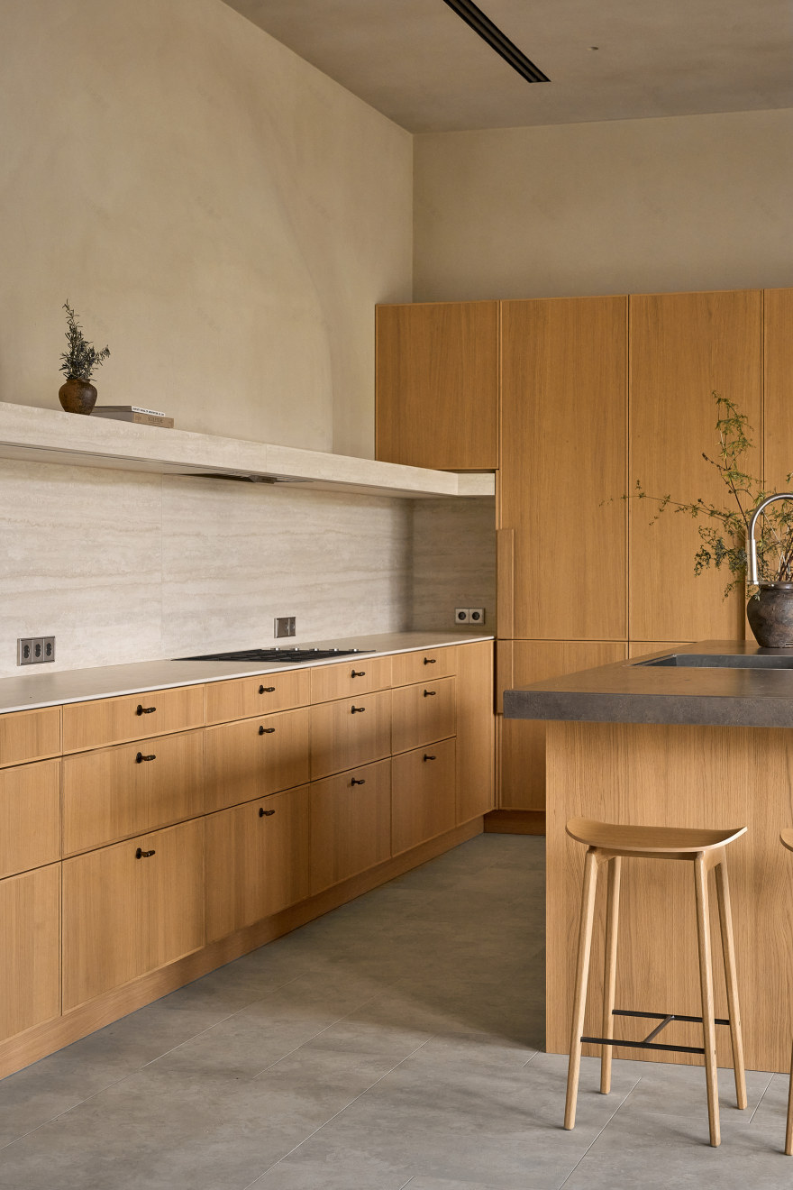 搬家丨乌克兰敖德萨丨Dmytro Shmatenko等五人团队-24