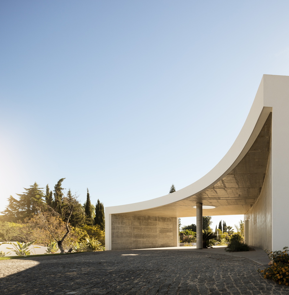 House in Alcalar  Vitor Vilhena Arquitectura-71