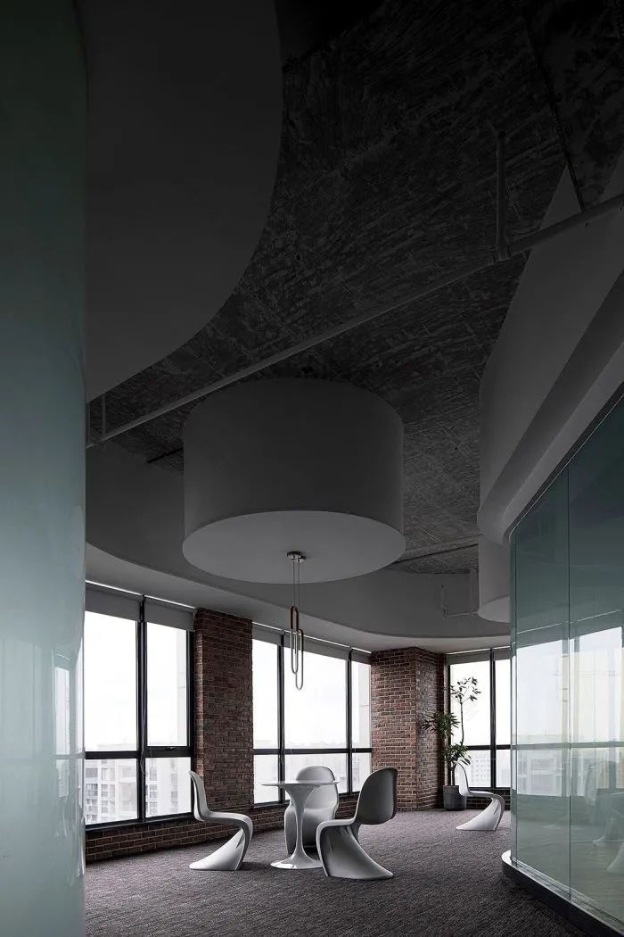 黑白交接的理性与感性 · 律师事务所的现代设计丨陆槛槛空间设计-15