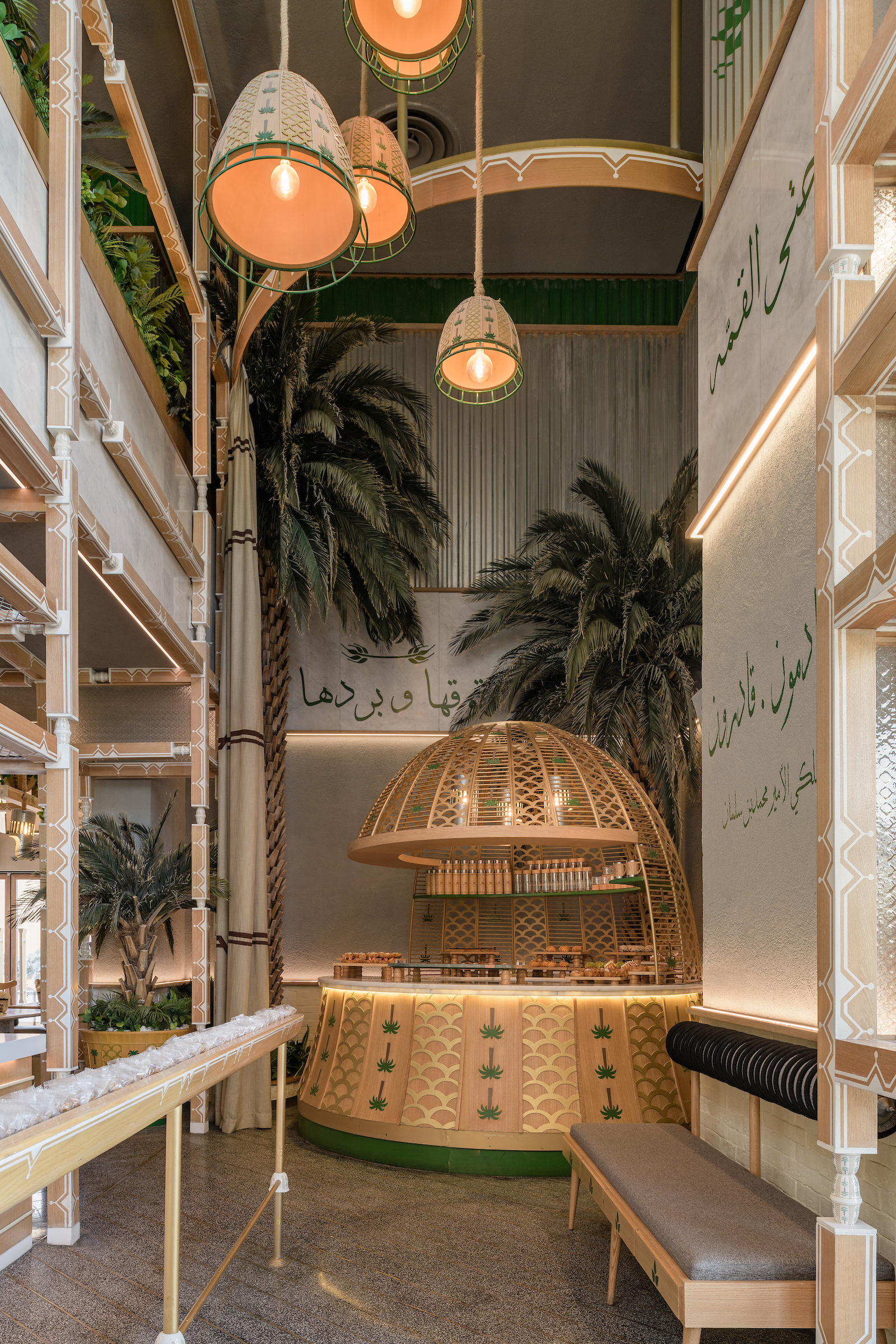 托卡咖啡丨沙特阿拉伯利雅得丨Lines KW-9