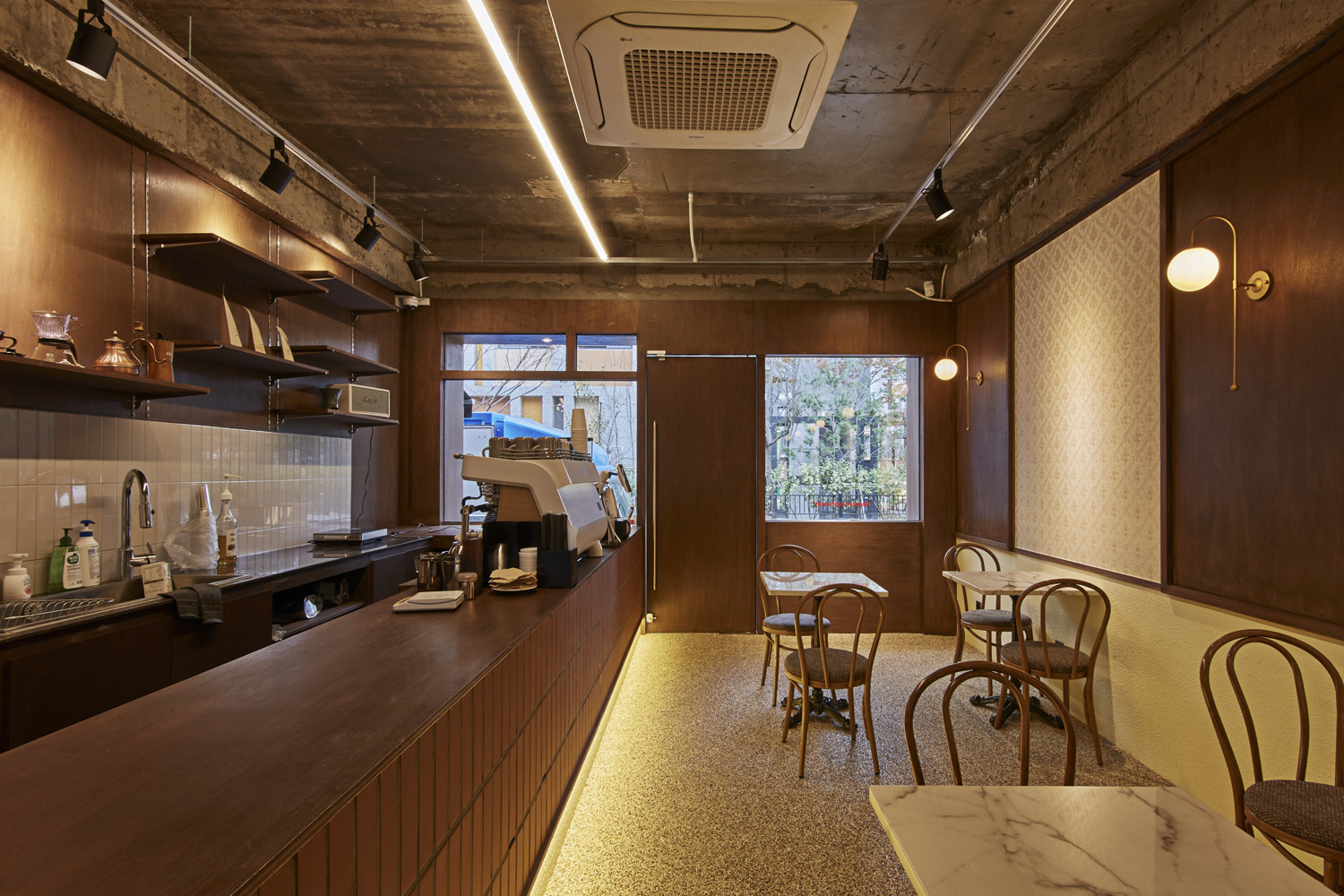 12 平卡佩咖啡厅 | 极简木质空间，沉静优雅-5