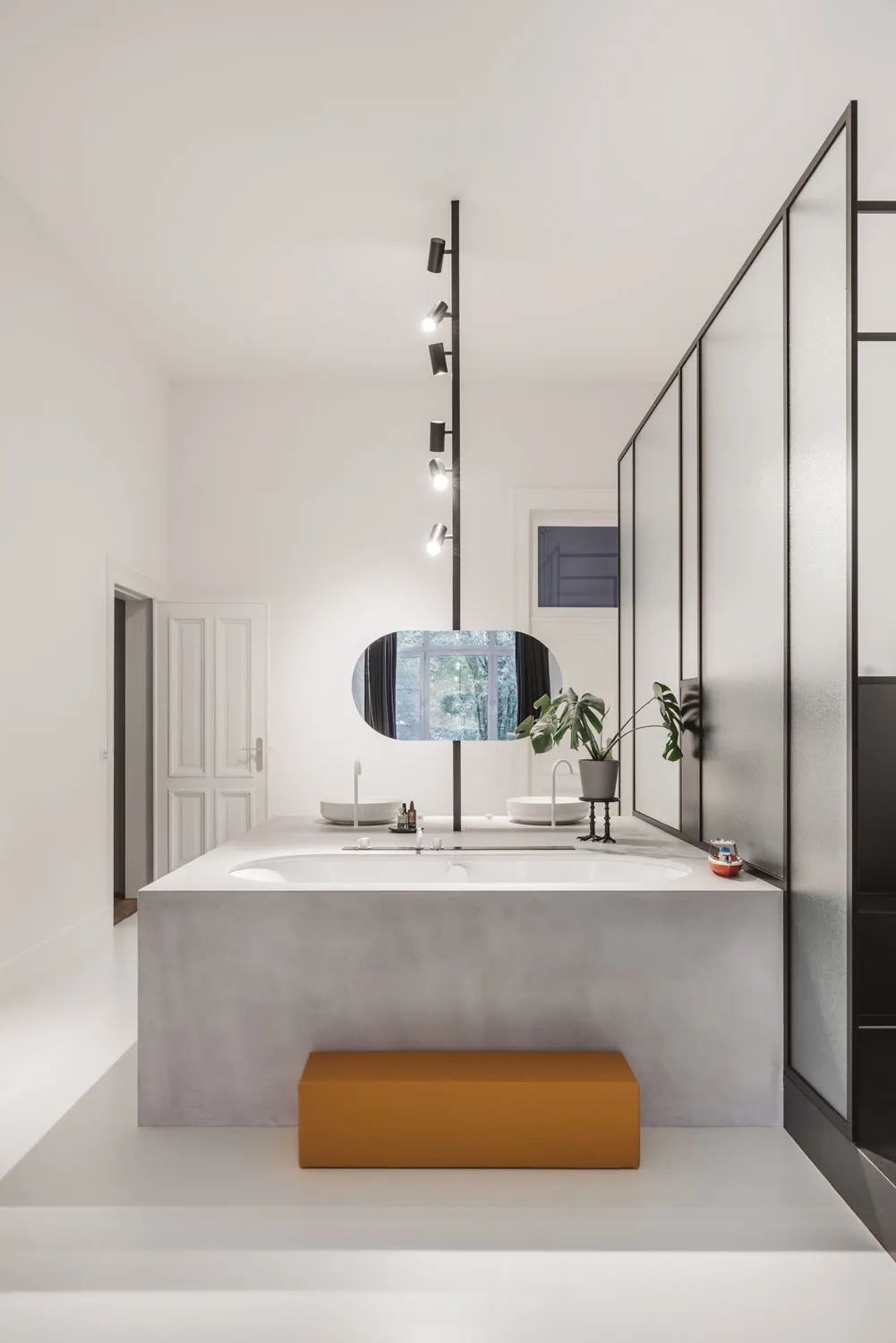 红砖与白线的精致碰撞——比利时安特卫普古典公寓设计-23