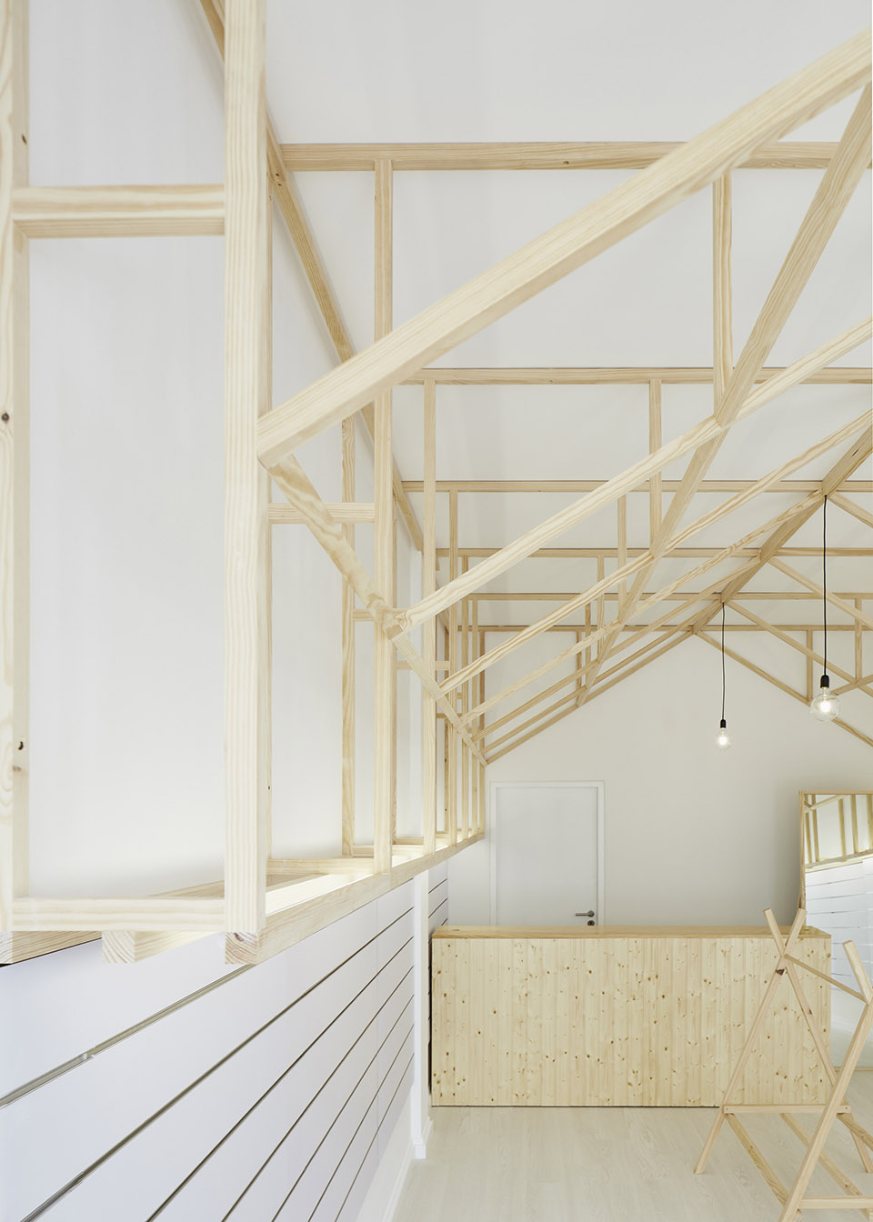 商业空间设计，葡萄牙 / Bruno Lucas Dias-5