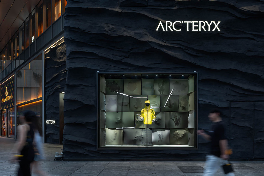 始祖鸟2025秋冬橱窗及DP设计丨中国丨PILLS-51