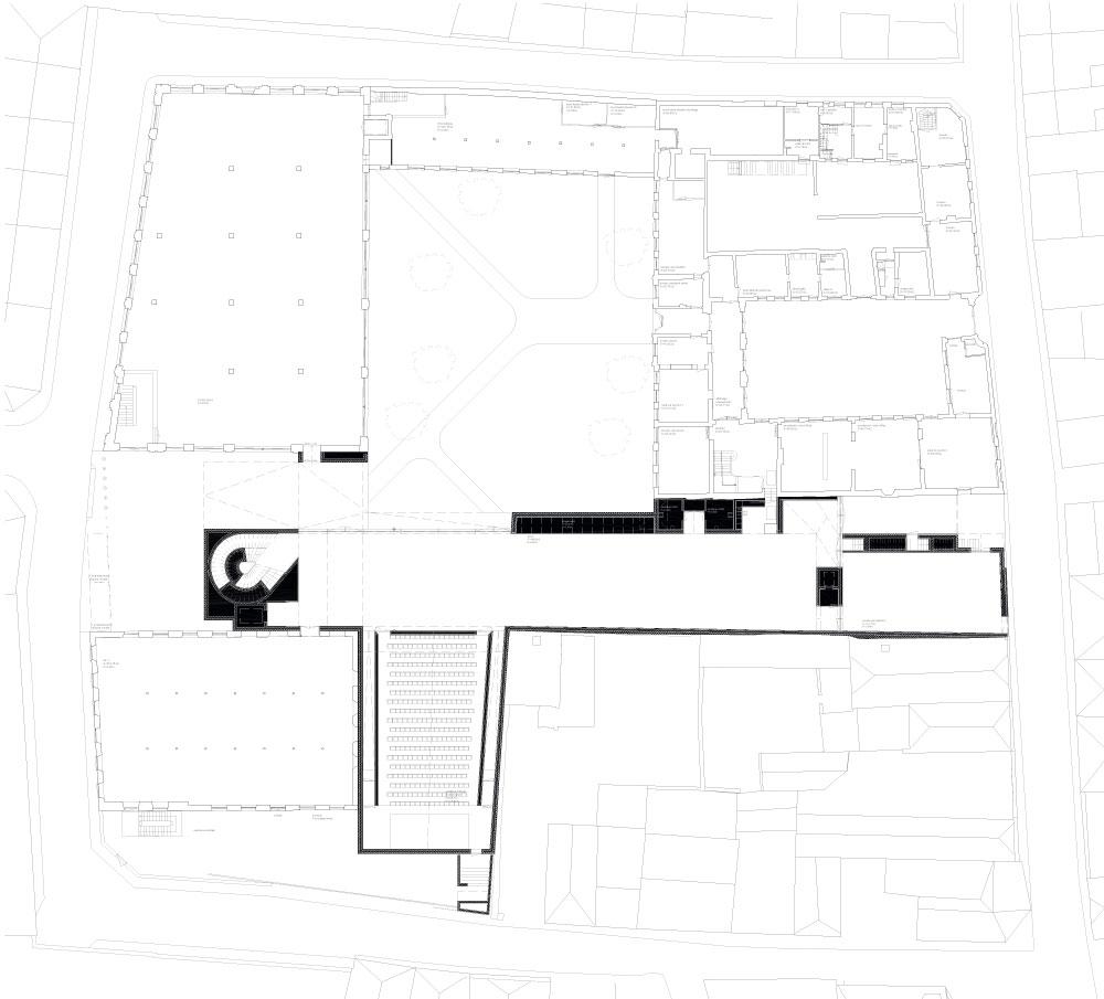 比利时 Tournai 建筑学院 | 混凝土工业风的教育空间-19