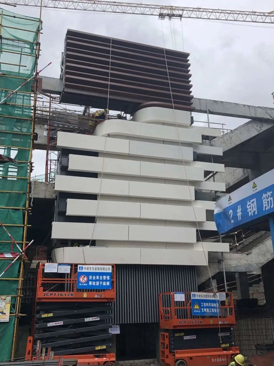 中建东方助力珠海国际会展中心“彩练”当空舞-10