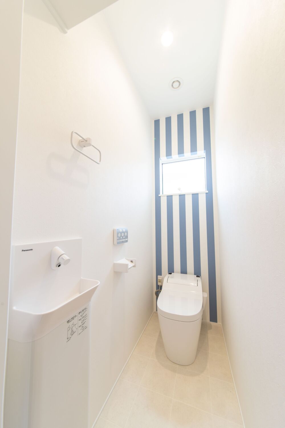 ランドリールームと物干しスペースを広く確保したフリージアの家丨日本和歌山丨ロイヤルホームズ-36