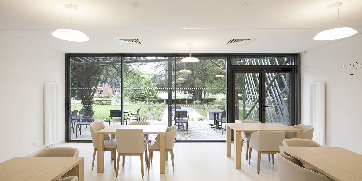 SSR furtif au pied d'un château - CoCo architectureCoCo architecture-21