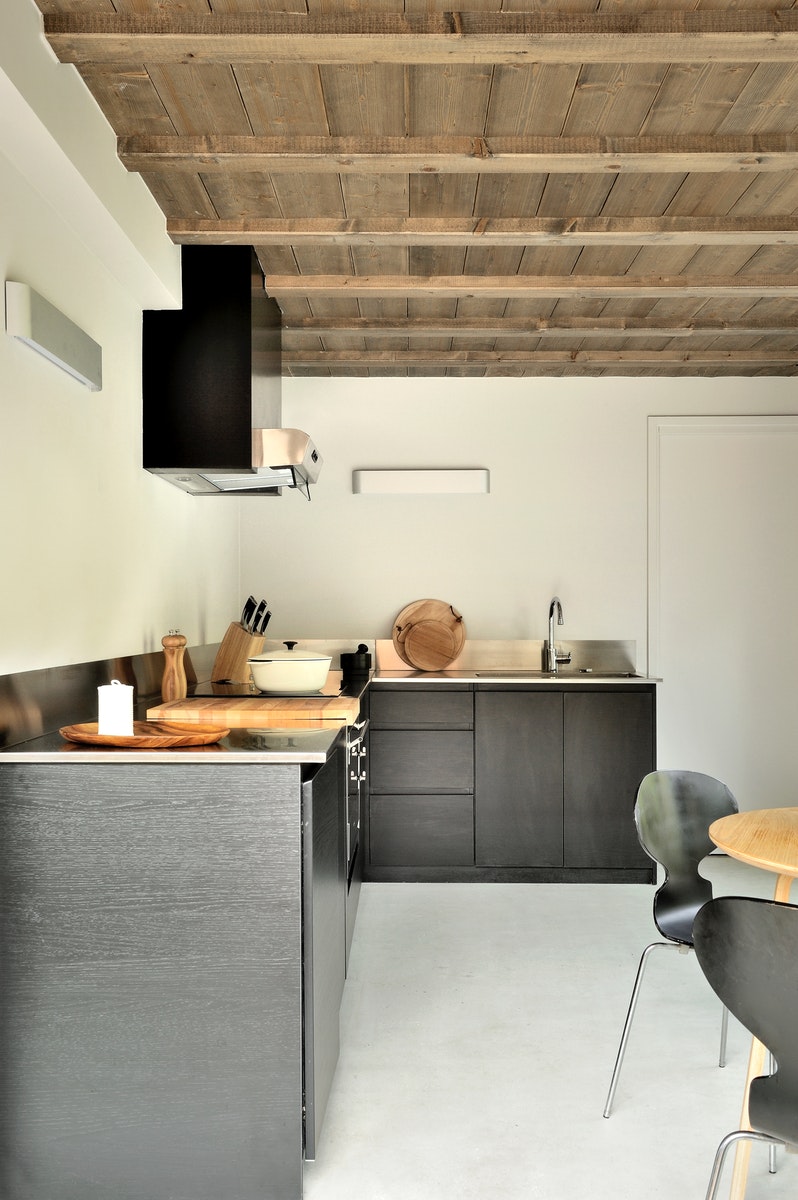 法式阿尔卑斯山现代简约木屋设计-12