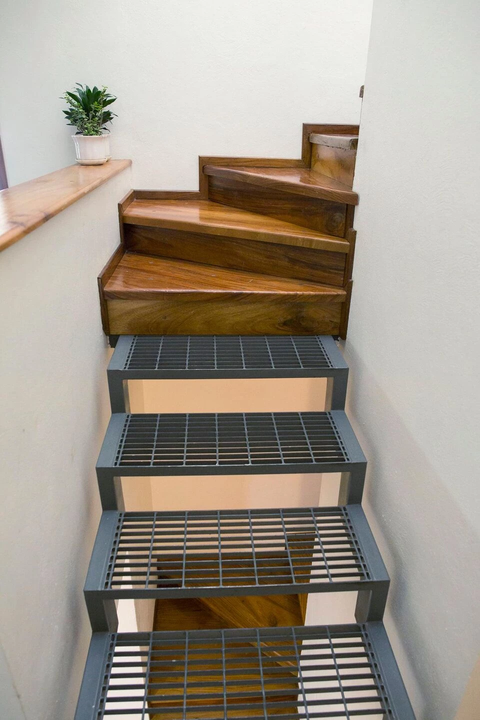 光影交织的墨西哥之家-24