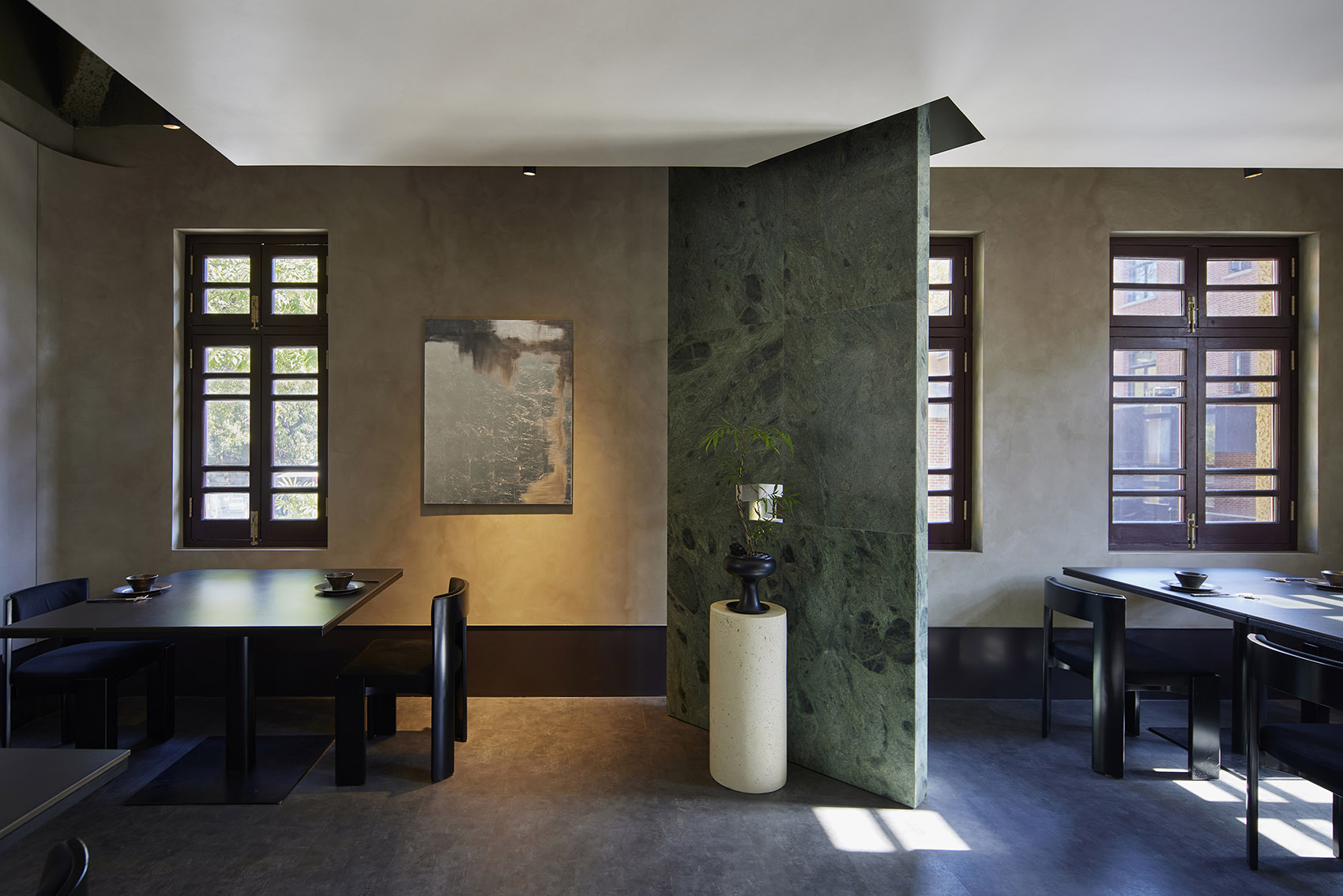 “葱茏”餐厅丨中国南京丨八荒设计团队-42