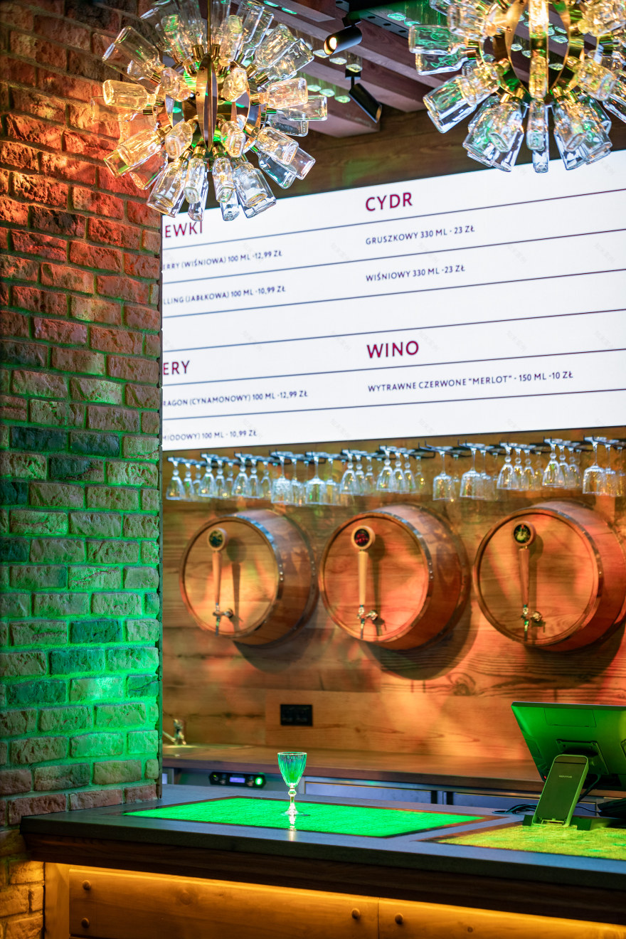 VESELKA酒吧设计丨波兰华沙-11