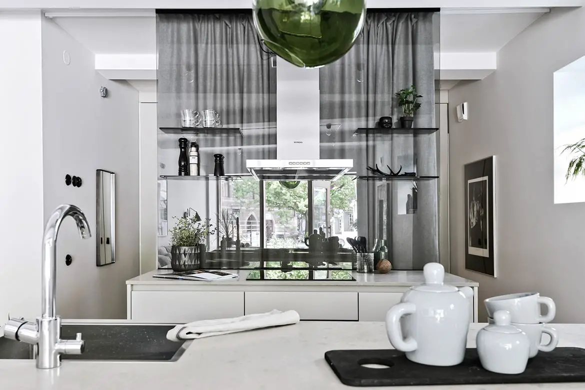 独特三角形公寓设计，空间利用与户外景观完美结合-4