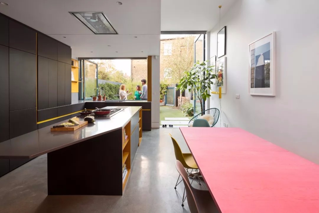 伦敦南部现代亲子住宅改造,打造明亮多彩的空间-24