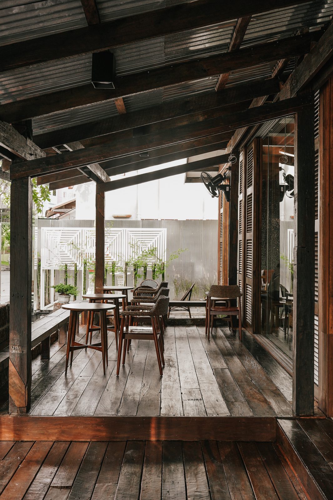 YENX คาเฟ่เชียงใหม่ ในโรงงานคัดใบยาสูบเก่า - ROOM-2