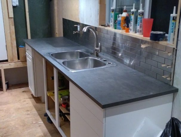 加拿大工程师自制迷你移动房屋丨泰勒·贝内特-24