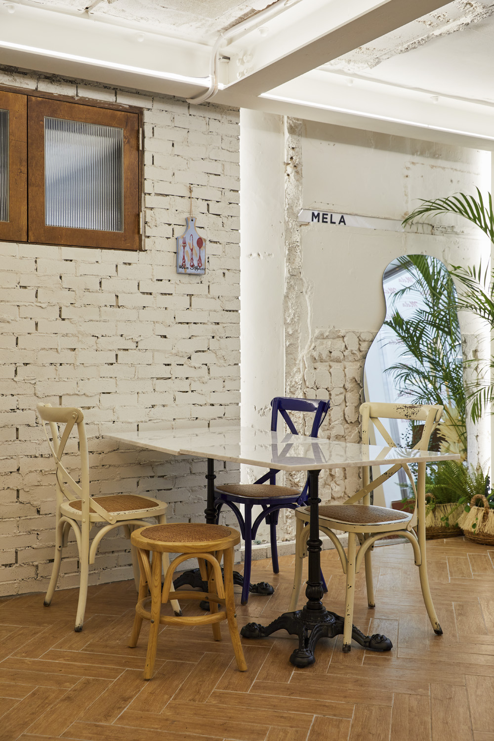 白色木质打造舒适住宅，Mela 设计师的 19 平米奇迹-9