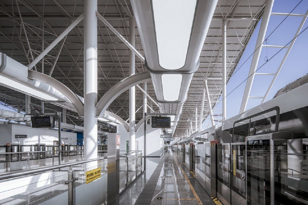 地心引力下的未来城市想象——成都地铁 18 号线站台设计-5